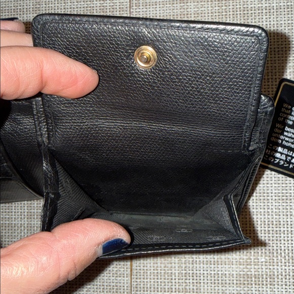 CHANEL Black Leather Bifold Wallet Authentic 2004 Collection EUC Box,Bag - Picture 13 of 17